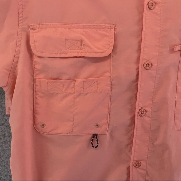 Spicy Tuna Shirt Mens Medium Vented Cape Back Short Sleeve Button Down Fishing - Picture 3 of 12